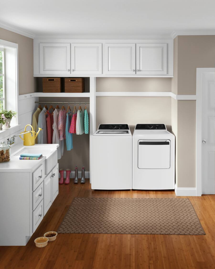Frigidaire - 7.0 Cu. Ft. Electric Dryer with Sensor Dry Technology - White