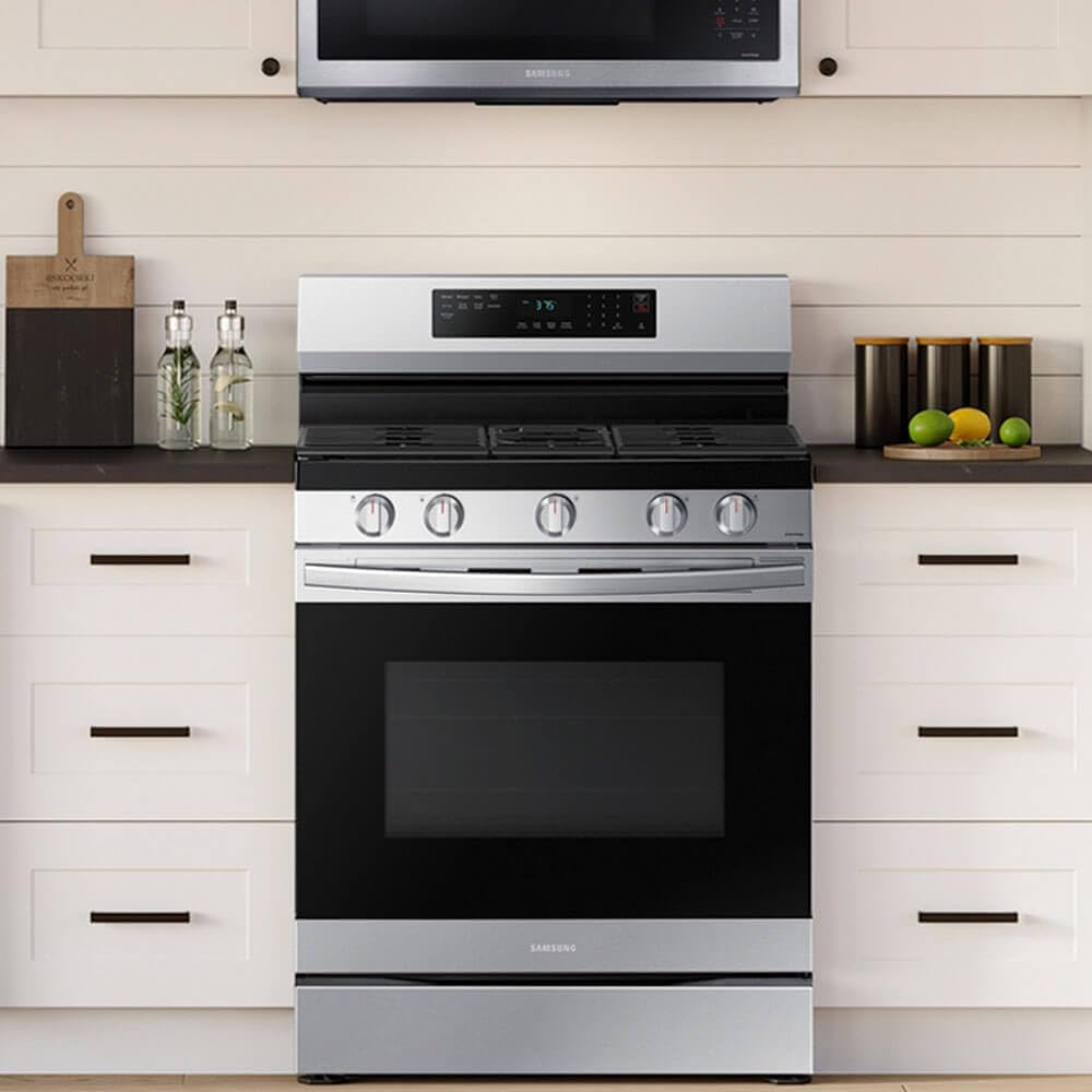 Samsung 6.0 Cu. Ft. Smart Freestanding Gas Range with No Pre-heat Air Fry & Convection