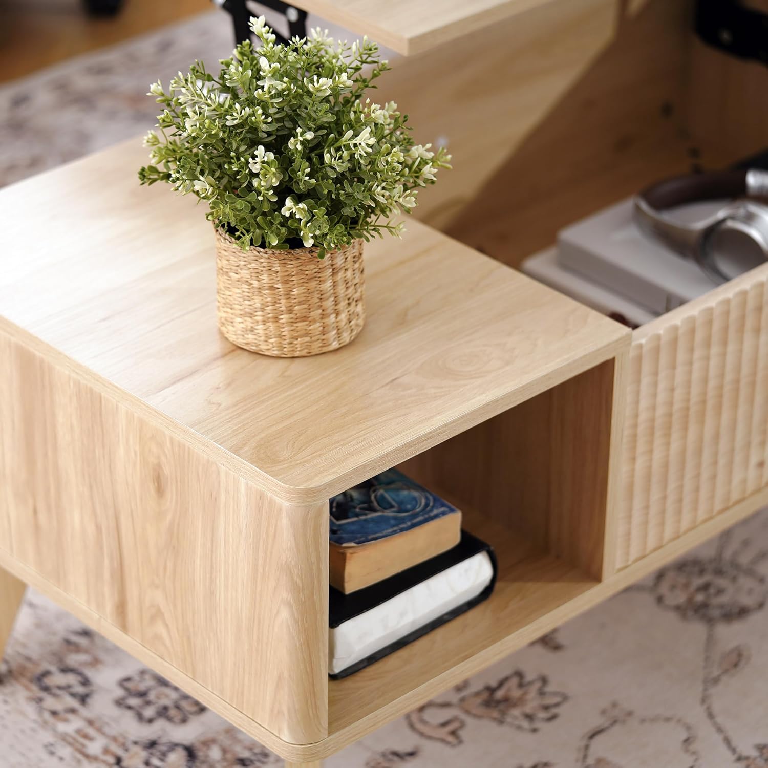 LYNCOHOME Fluted Lift Top Coffee Table with Storage, Modern Coffee Table for Living Room